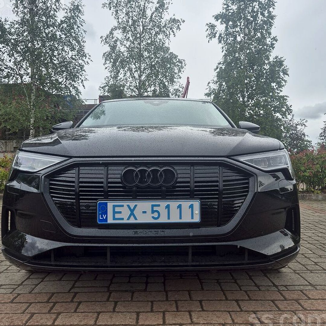 Audi E-tron — foto 3