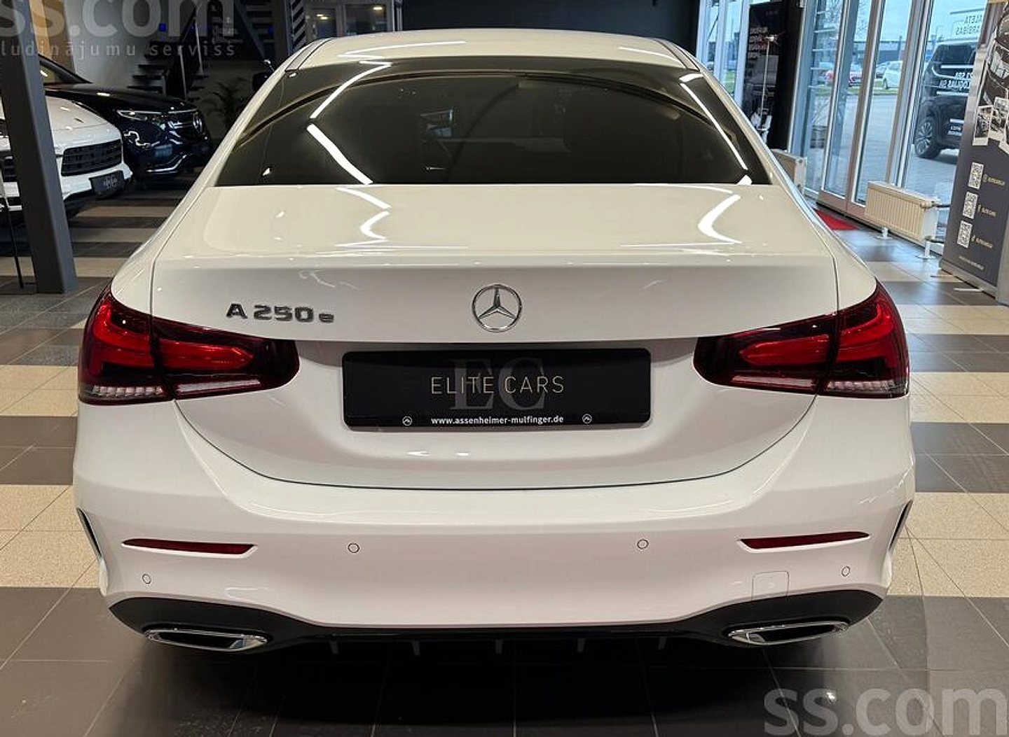 Mercedes-Benz A250 — foto 4