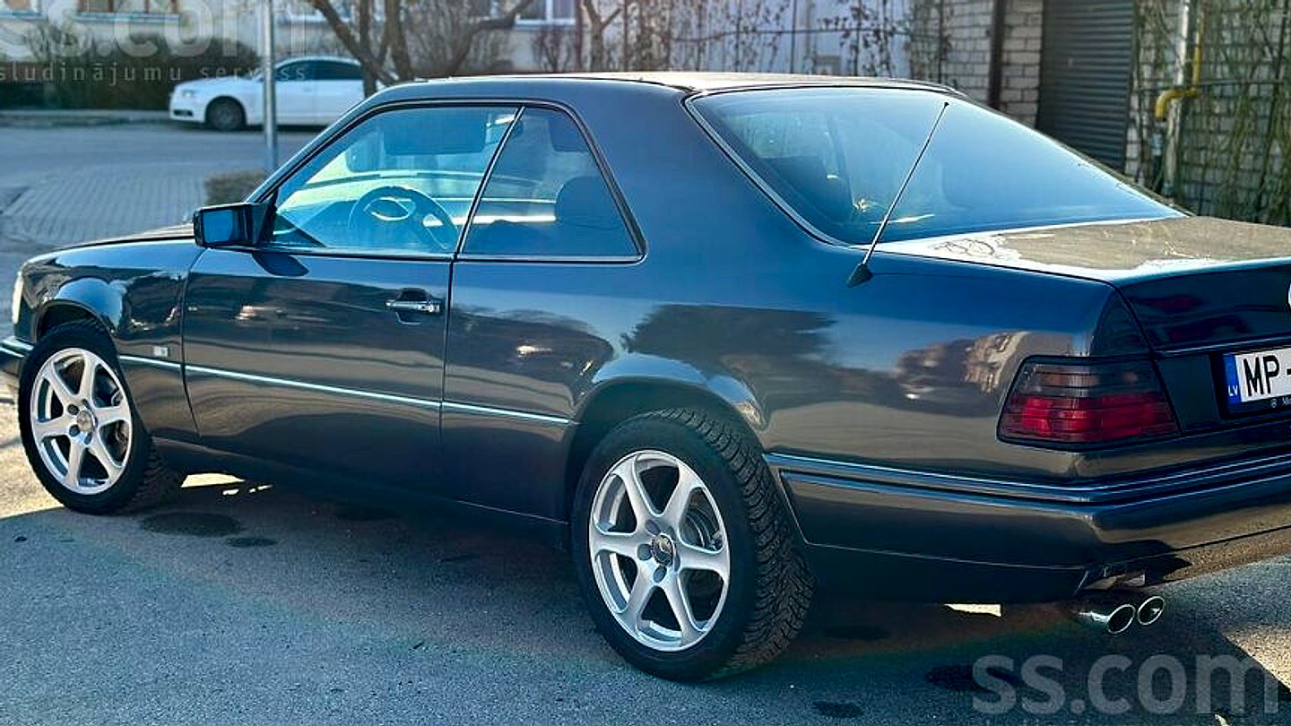 Mercedes-Benz E220 — foto 2