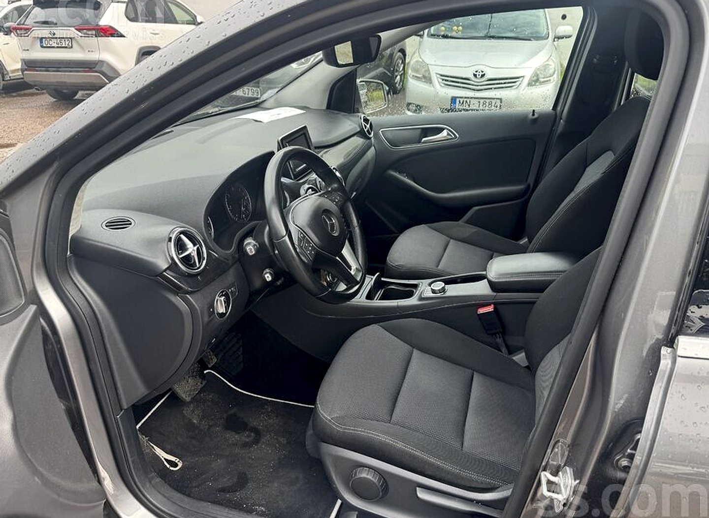 Mercedes-Benz B180 — foto 6