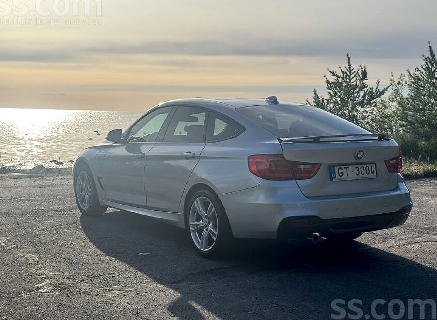 BMW 320 — foto 2