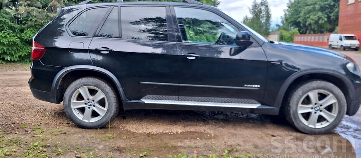 BMW X5 — foto 2