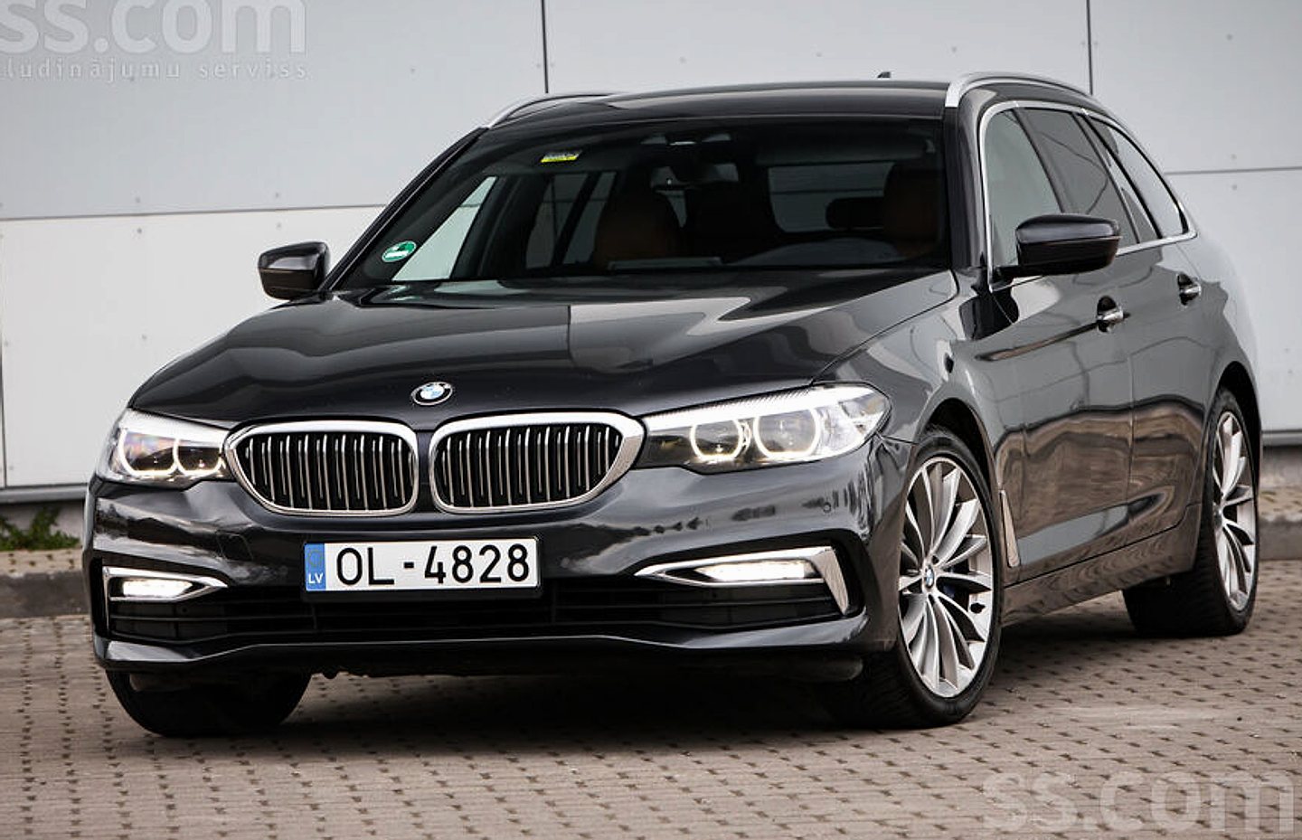 BMW 530 — foto 6