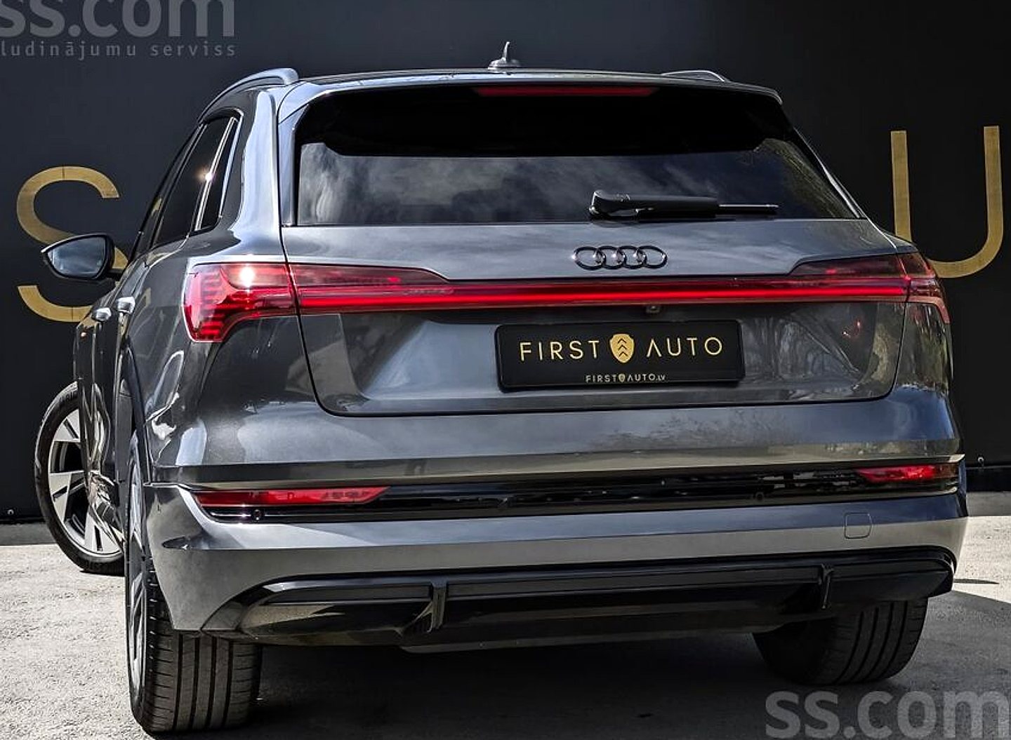 Audi E-tron — foto 3