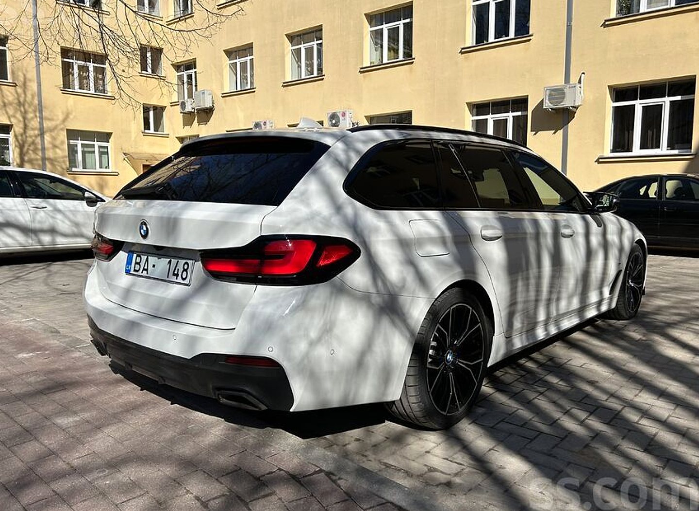 BMW 520 — foto 4