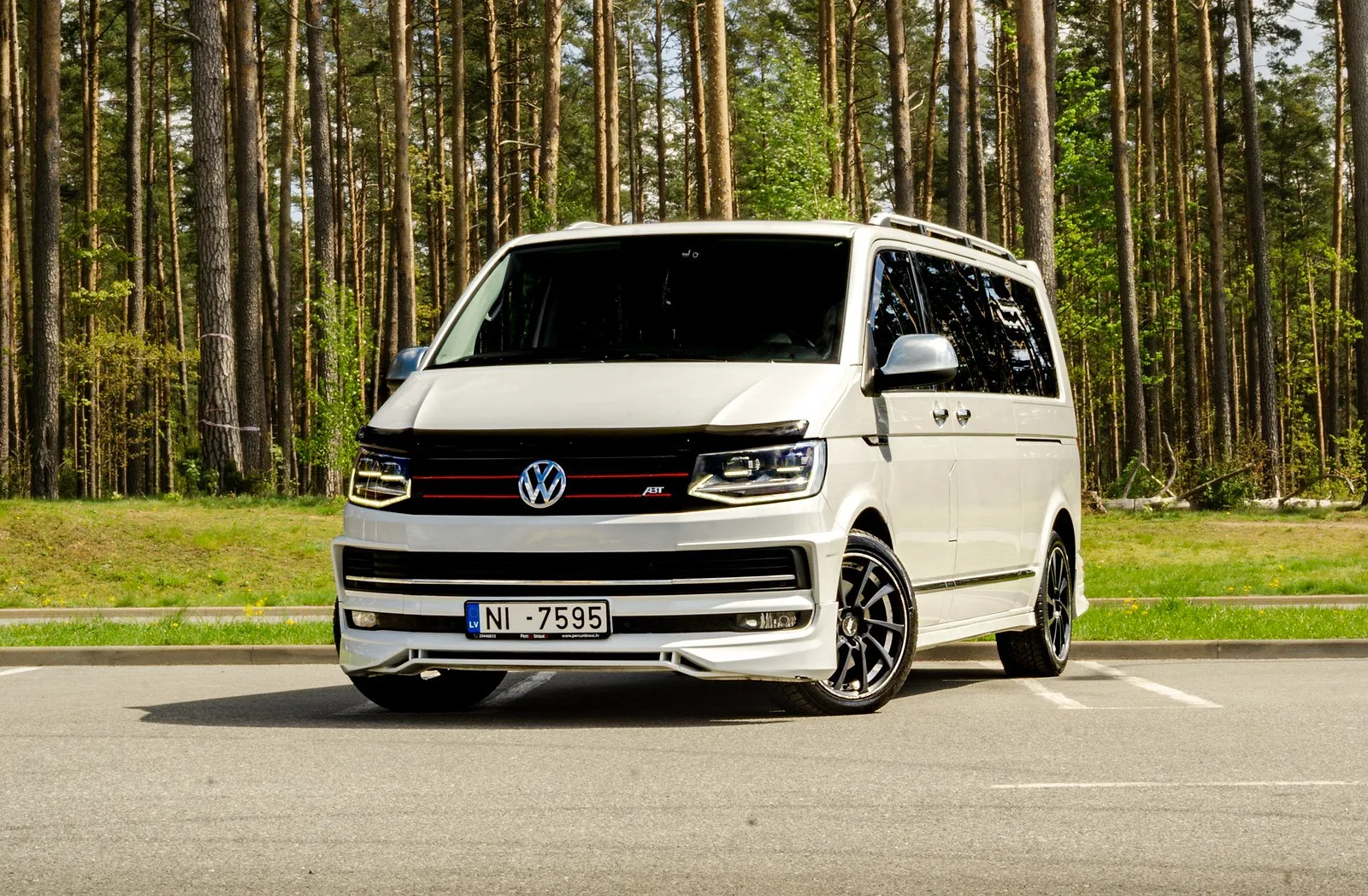 VW KOMBI (Caravelle) ABT 8 VIETAS, 2016. gads