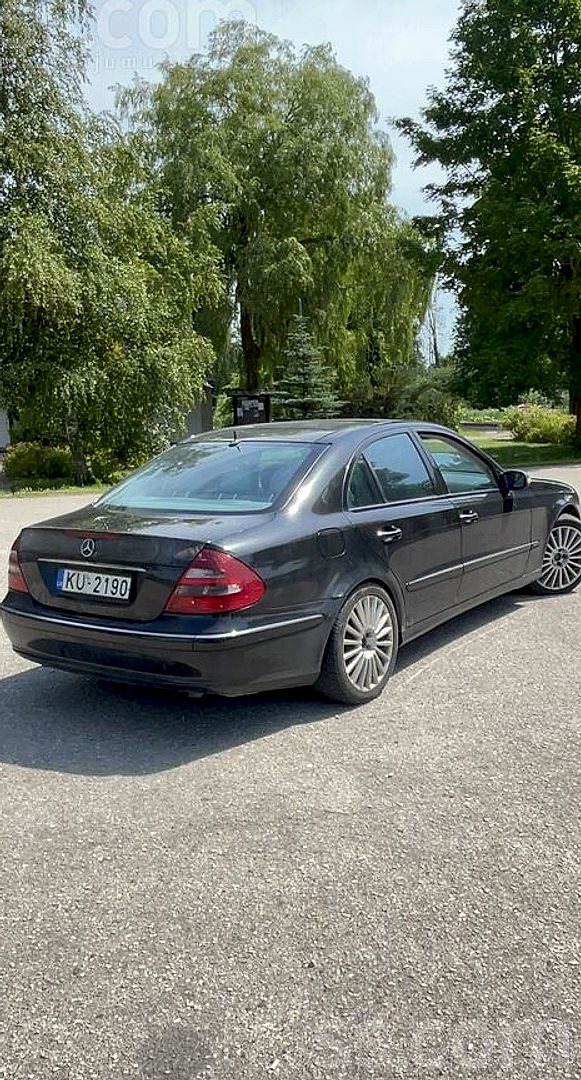 Mercedes-Benz E270 — foto 2