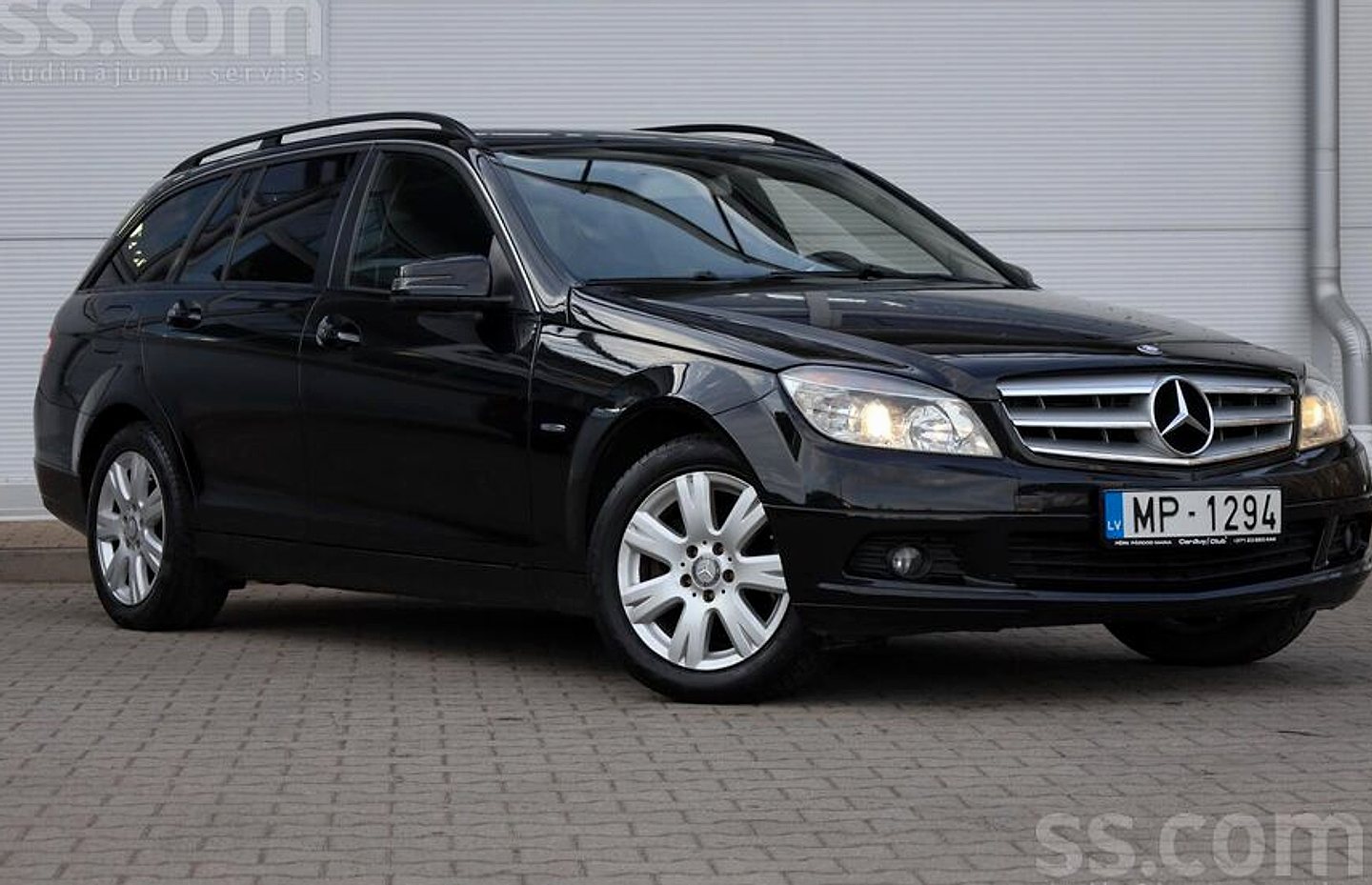 Mercedes-Benz C220 — foto 2