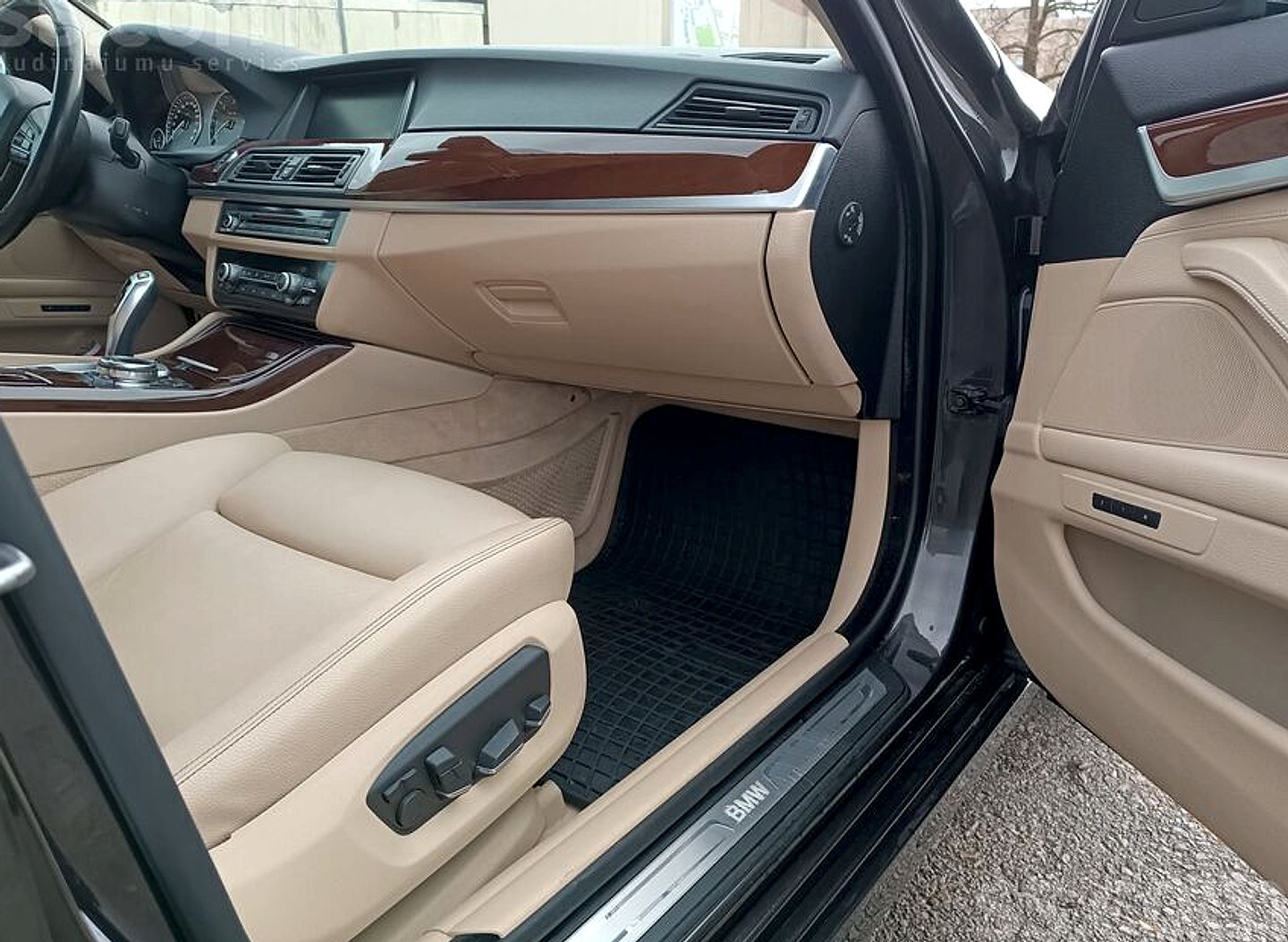 BMW 530 — foto 4