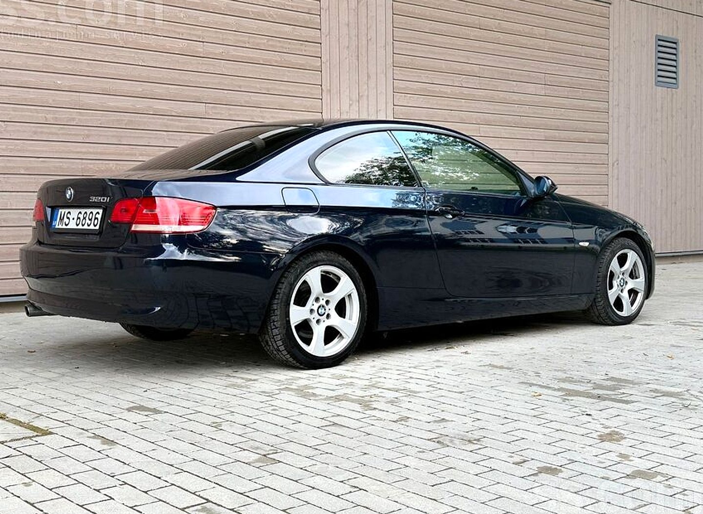 BMW 320 — foto 6