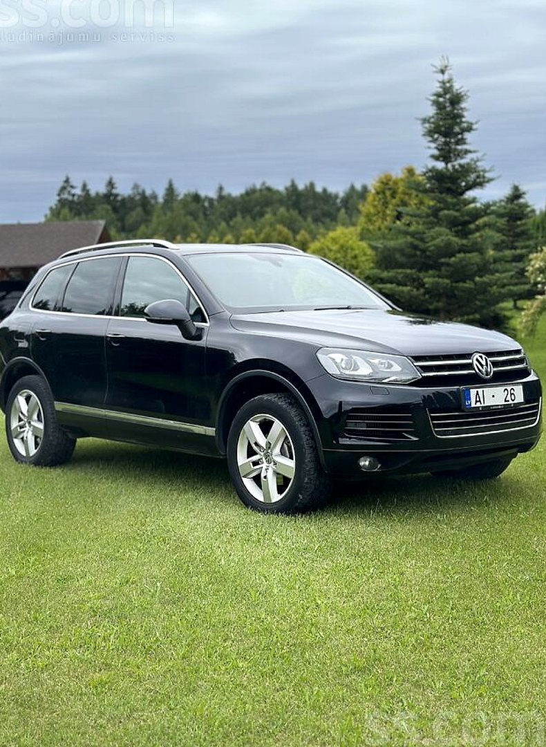 Volkswagen Touareg, 2012. gads