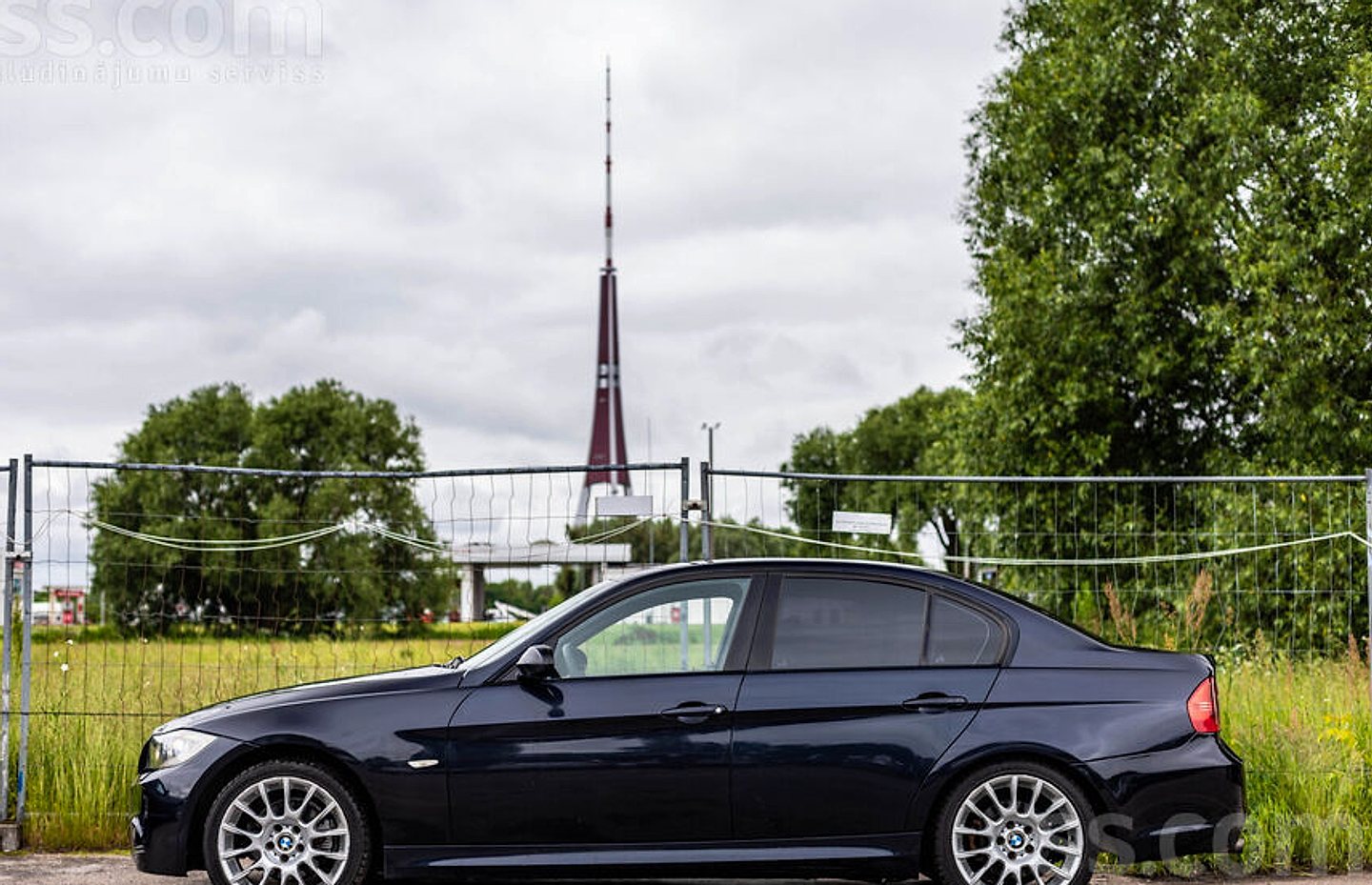 BMW 320 — foto 4
