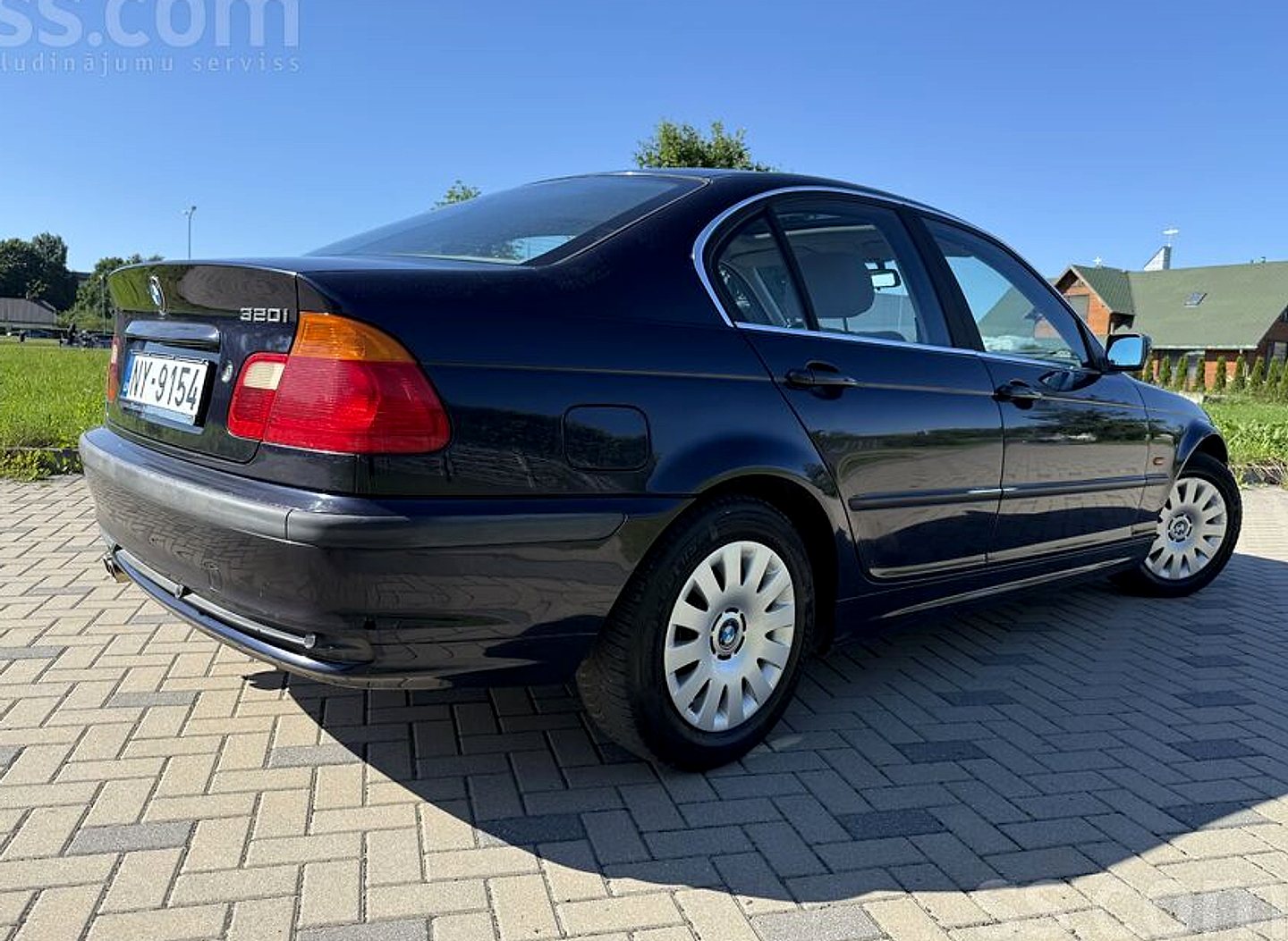 BMW 320 — foto 2