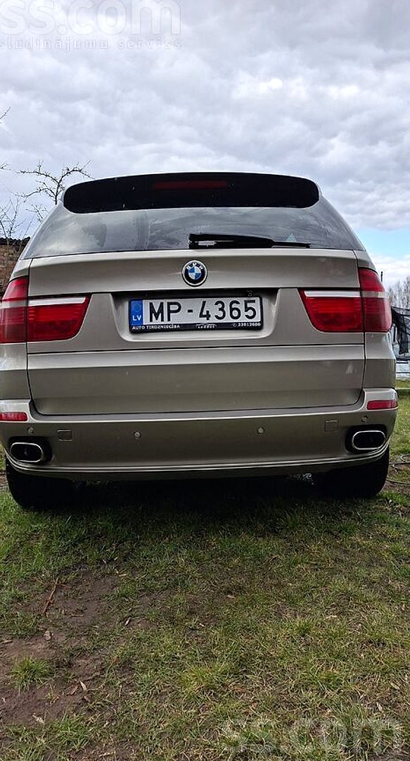 BMW X5 — foto 2