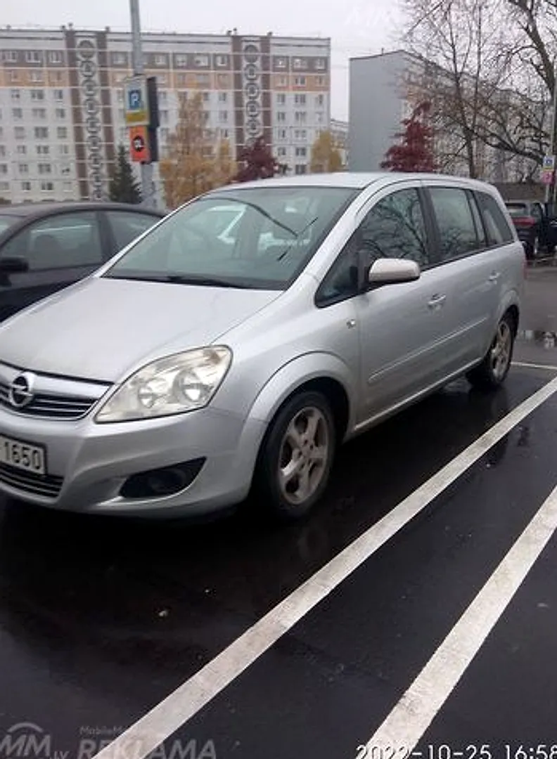 Opel Zafira, 2009. gads