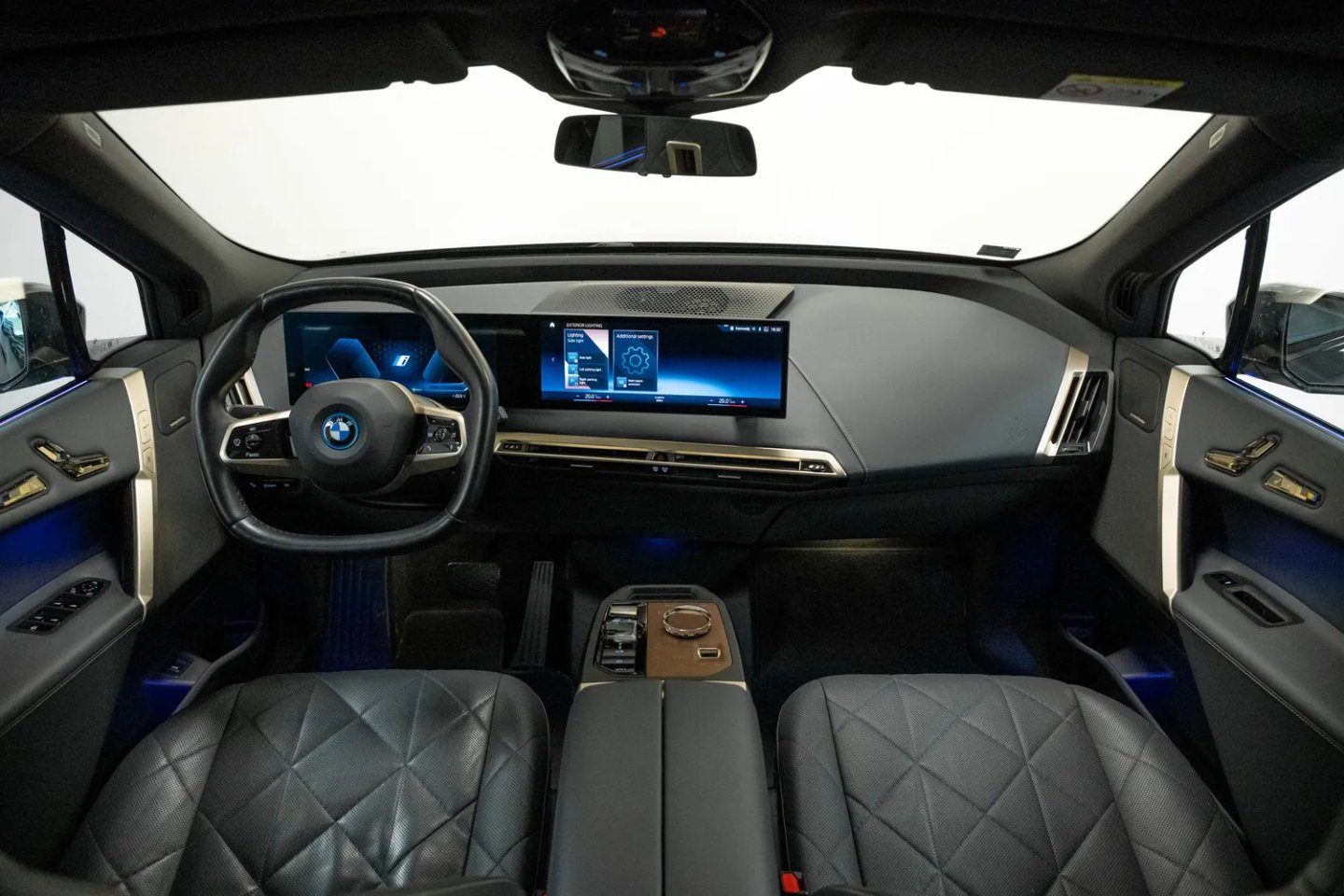 BMW IX — foto 4