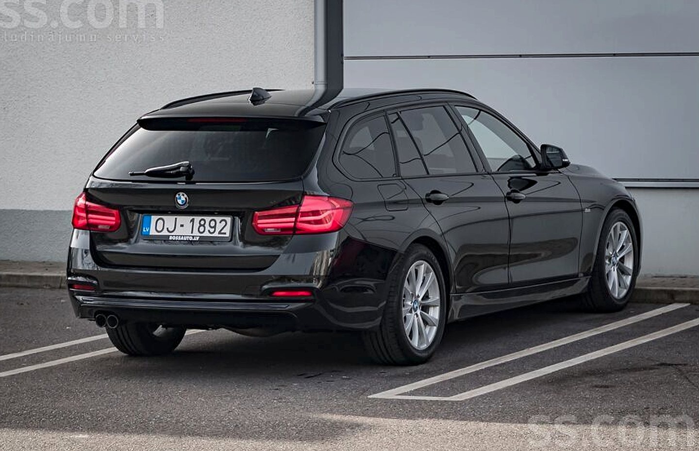 BMW 320 — foto 4