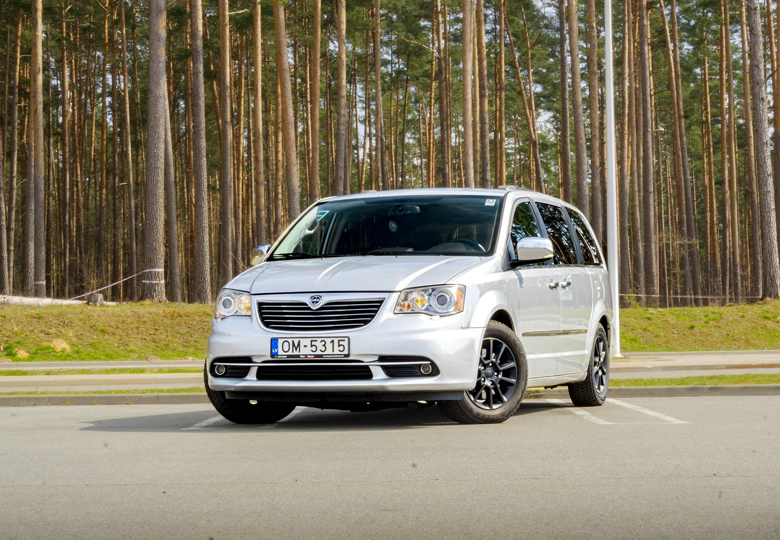 Lancia VOYAGER STOW&GO 7 SĒDVIETAS, 2013. gads