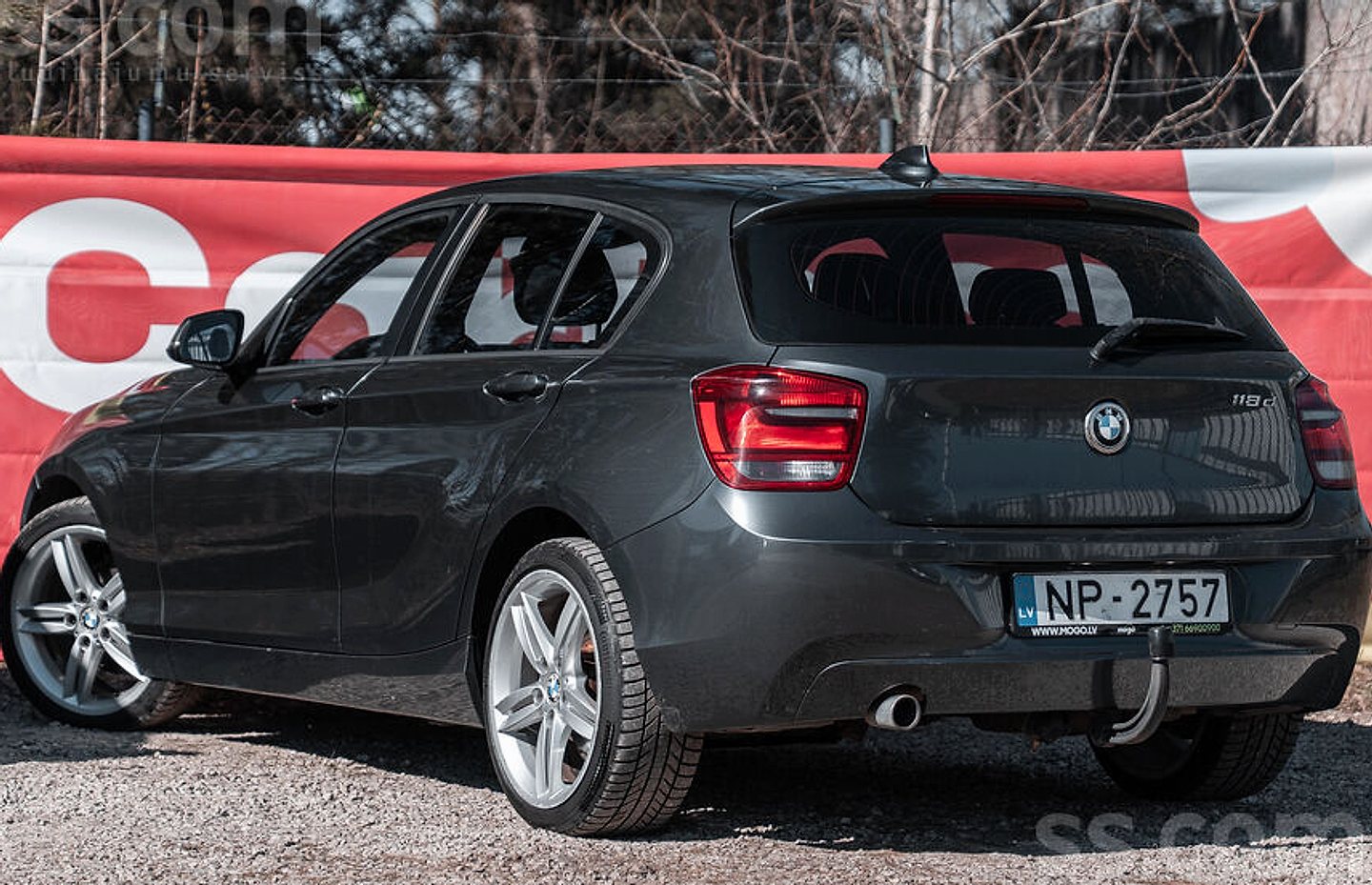 BMW 118 — foto 4