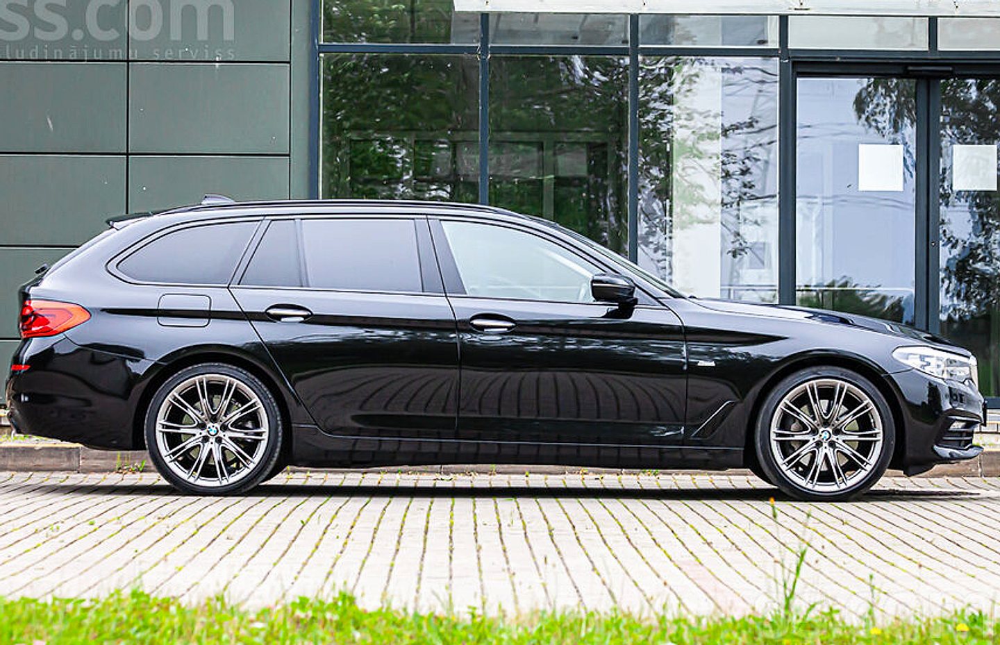 BMW 530 — foto 5
