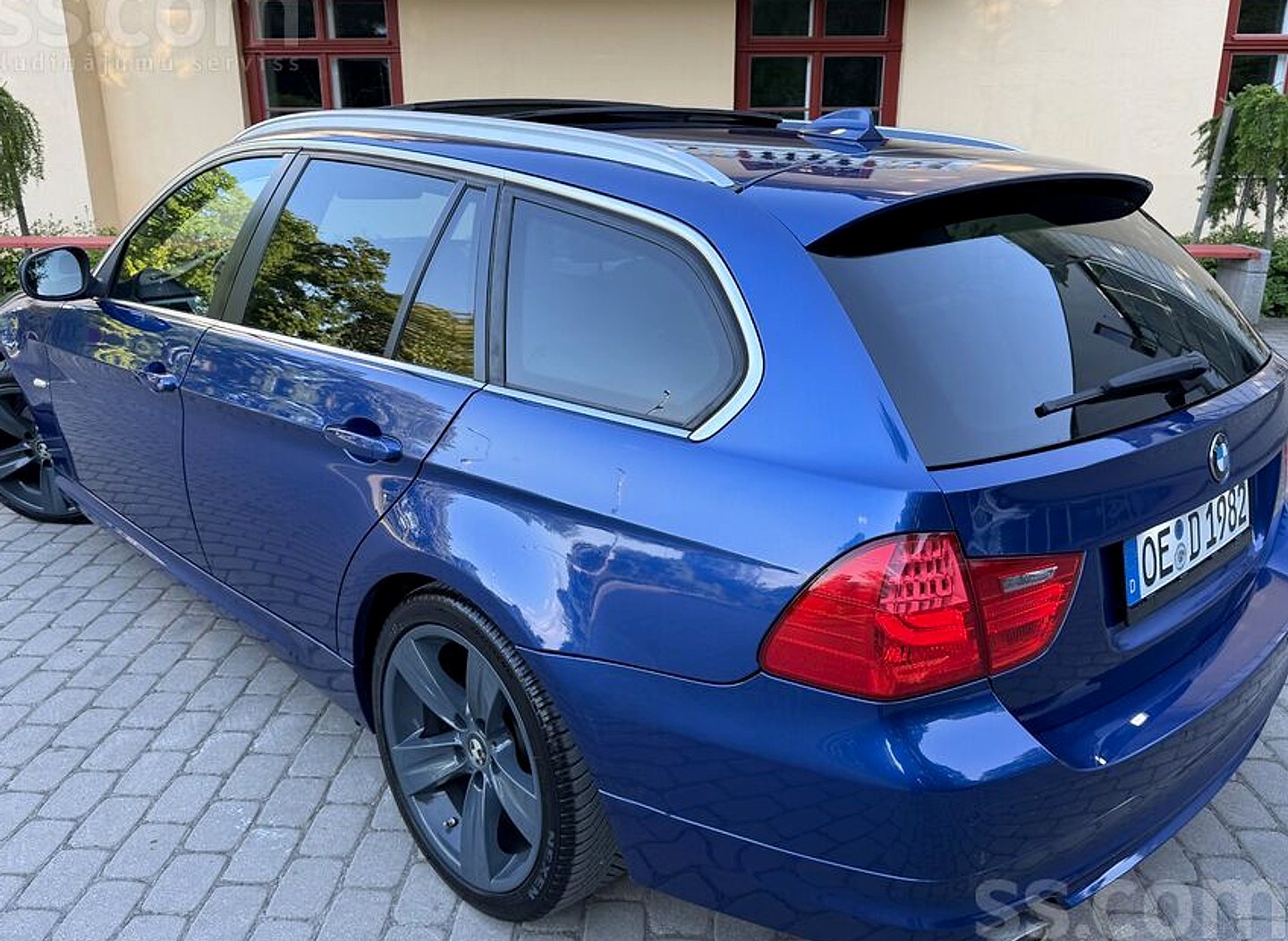BMW 320 — foto 4
