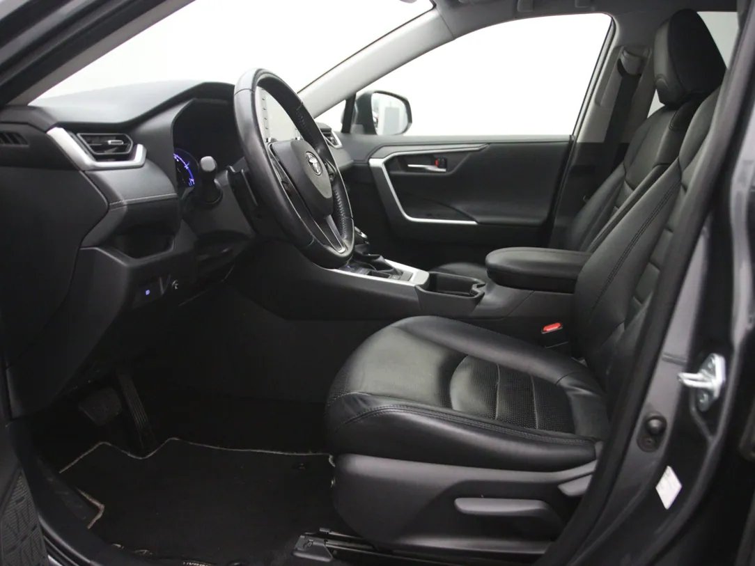 Toyota Rav 4 — foto 5