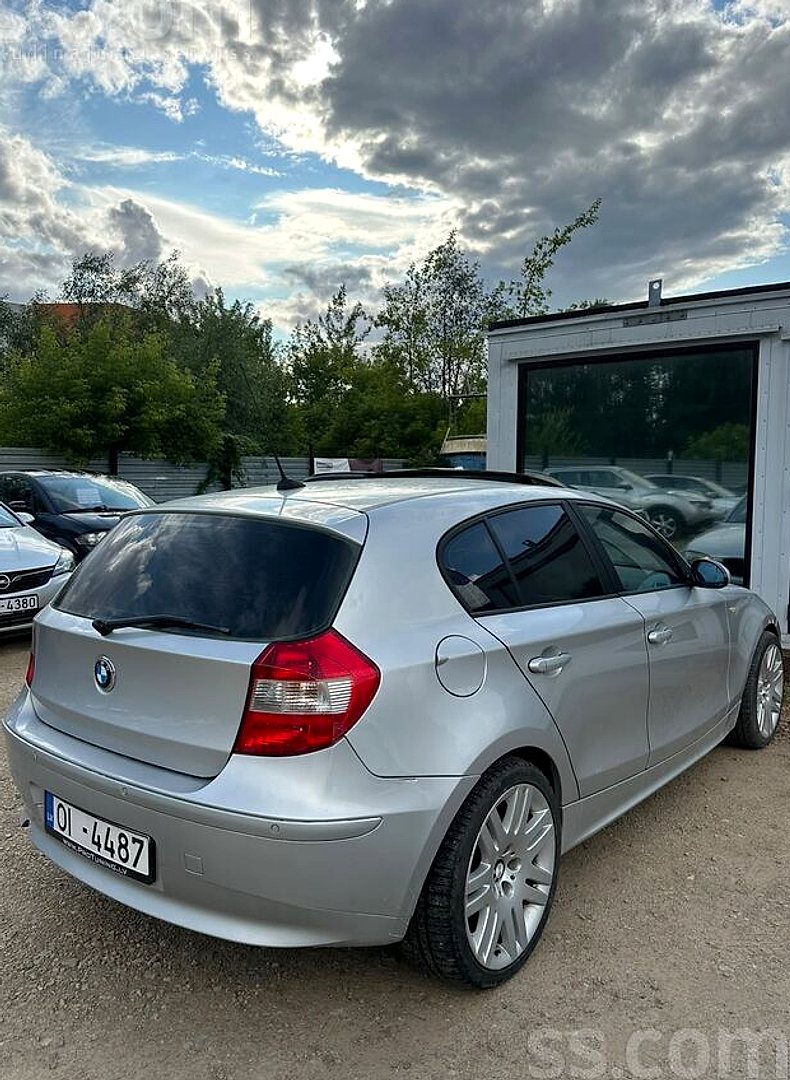 BMW 118 — foto 6