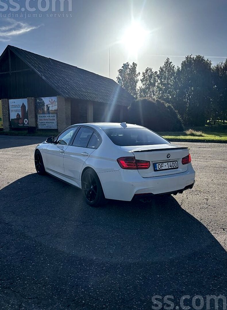 BMW 330 — foto 6