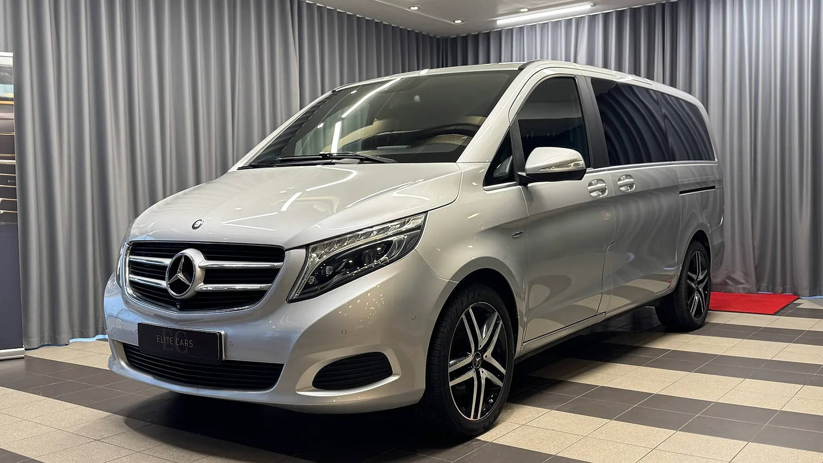 Mercedes-Benz V250, 2015. gads