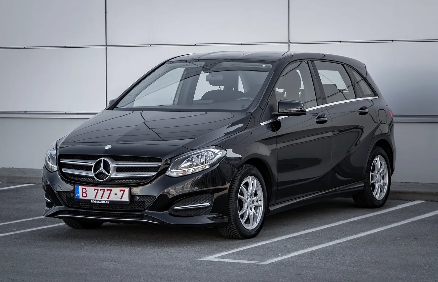 Mercedes-Benz Benz B 180, 2015. gads