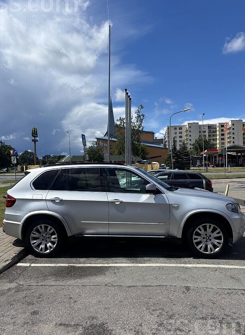 BMW X5 — foto 6