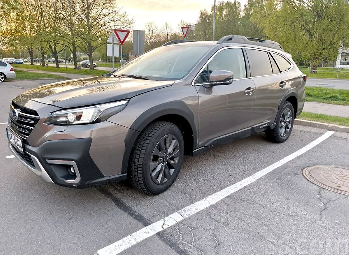 Subaru OUTBACK, 2023. gads