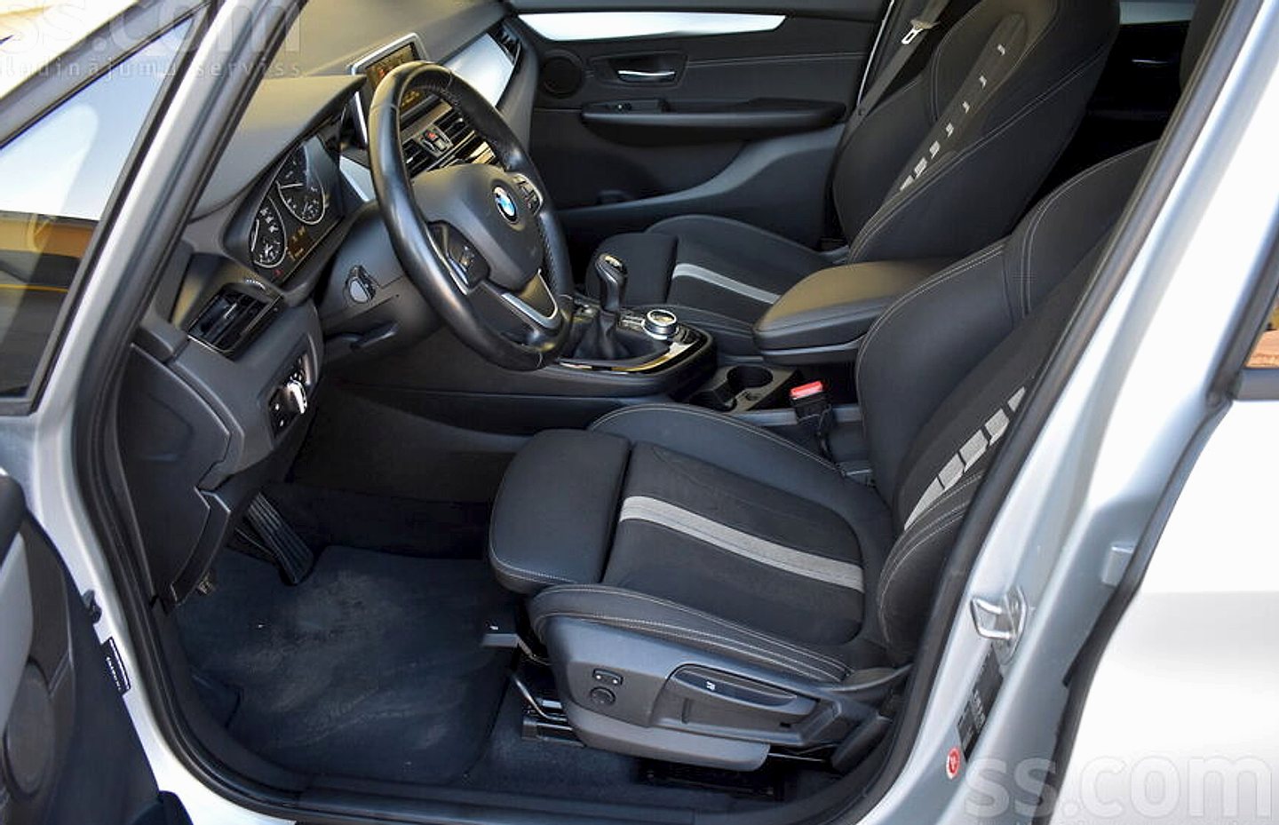 BMW 220 — foto 6