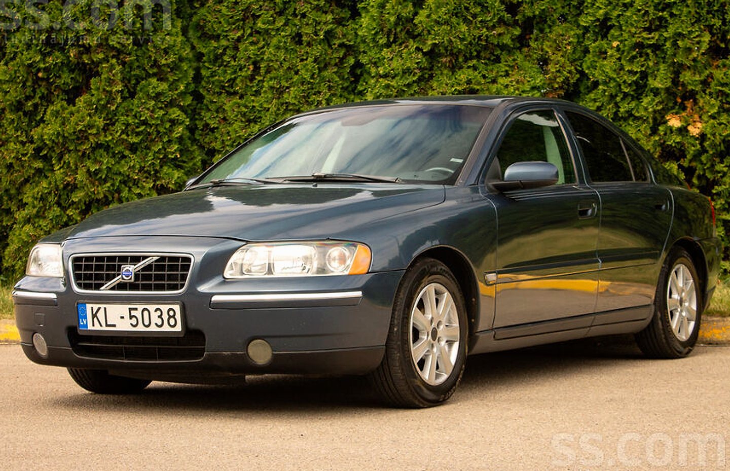 Volvo S60 — foto 3
