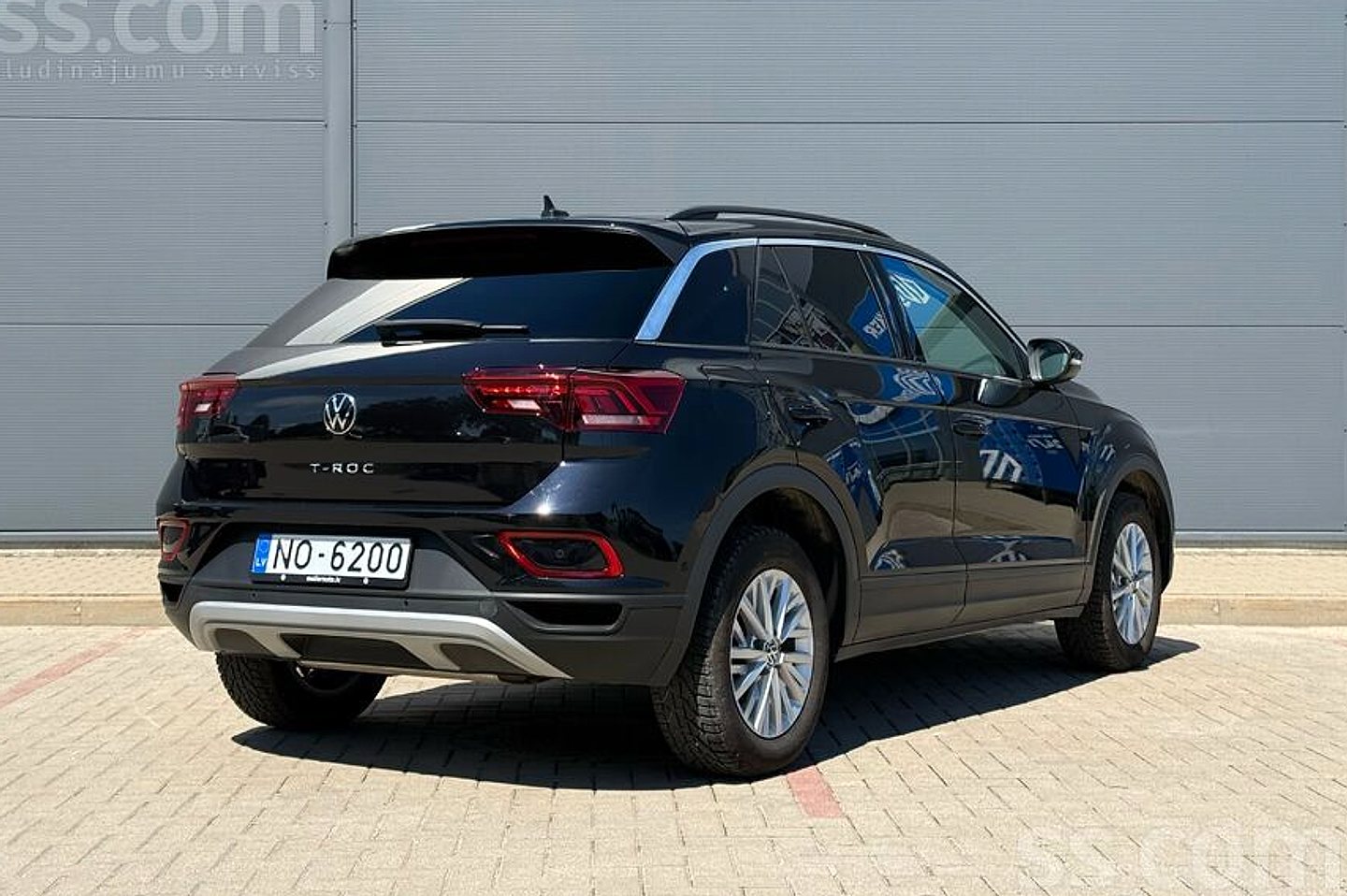 Volkswagen T-Roc — foto 3