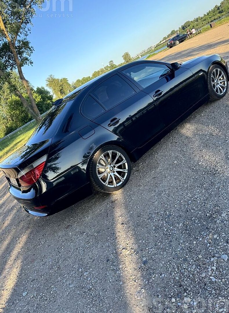 BMW 525 — foto 4
