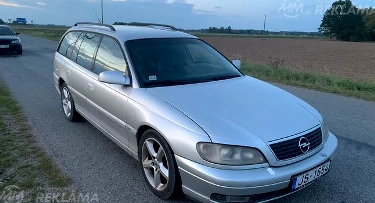 Opel Omega, 2004. gads