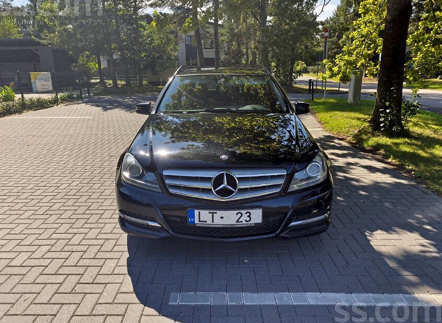 Mercedes-Benz C180 — foto 2