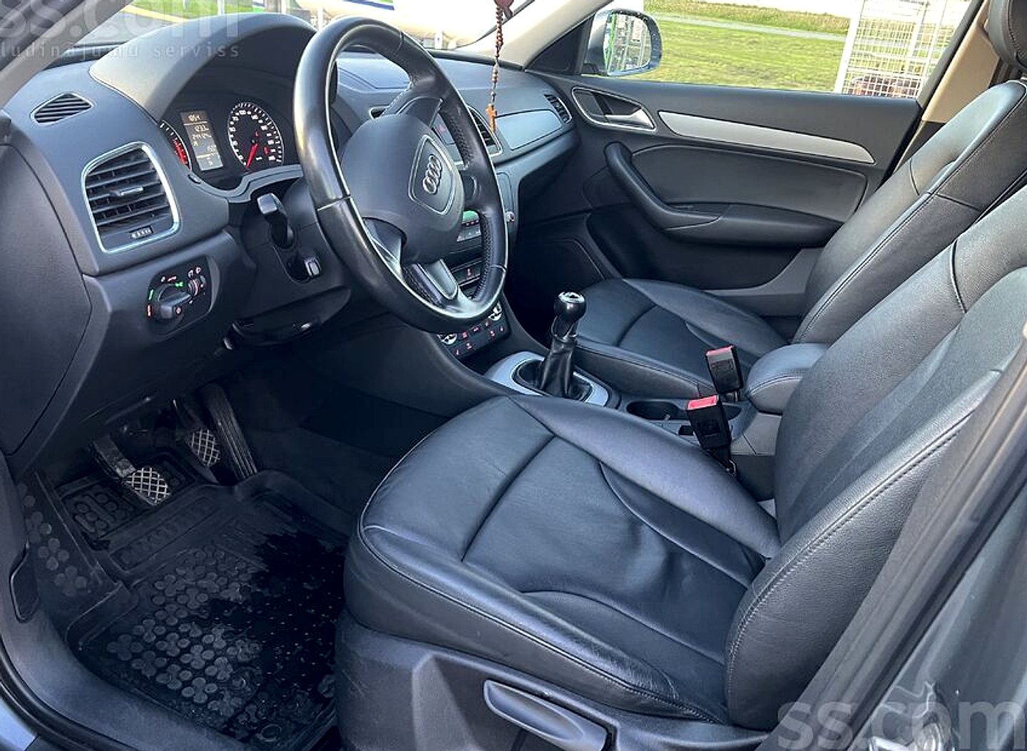 Audi Q3 — foto 4