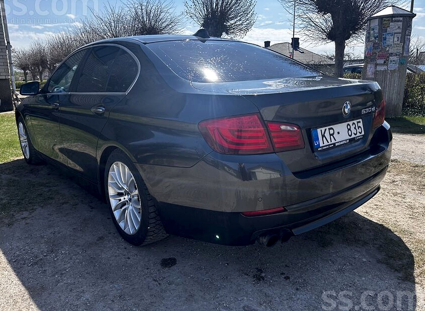 BMW 530 — foto 3