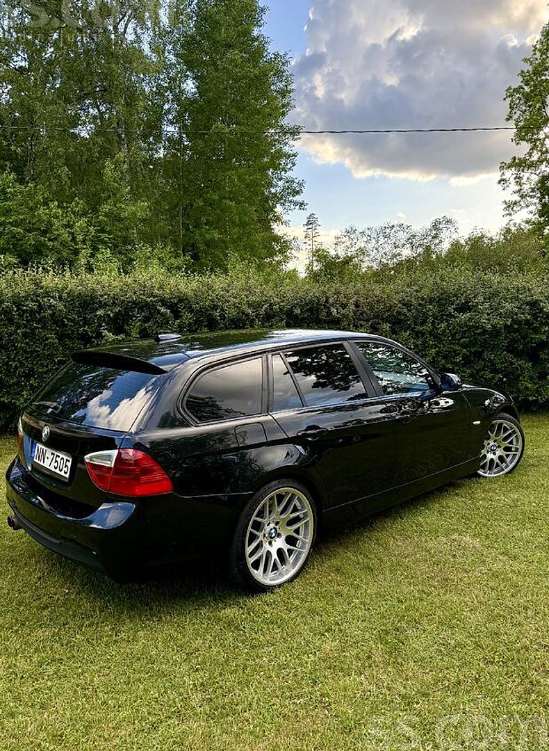 BMW 330 — foto 5