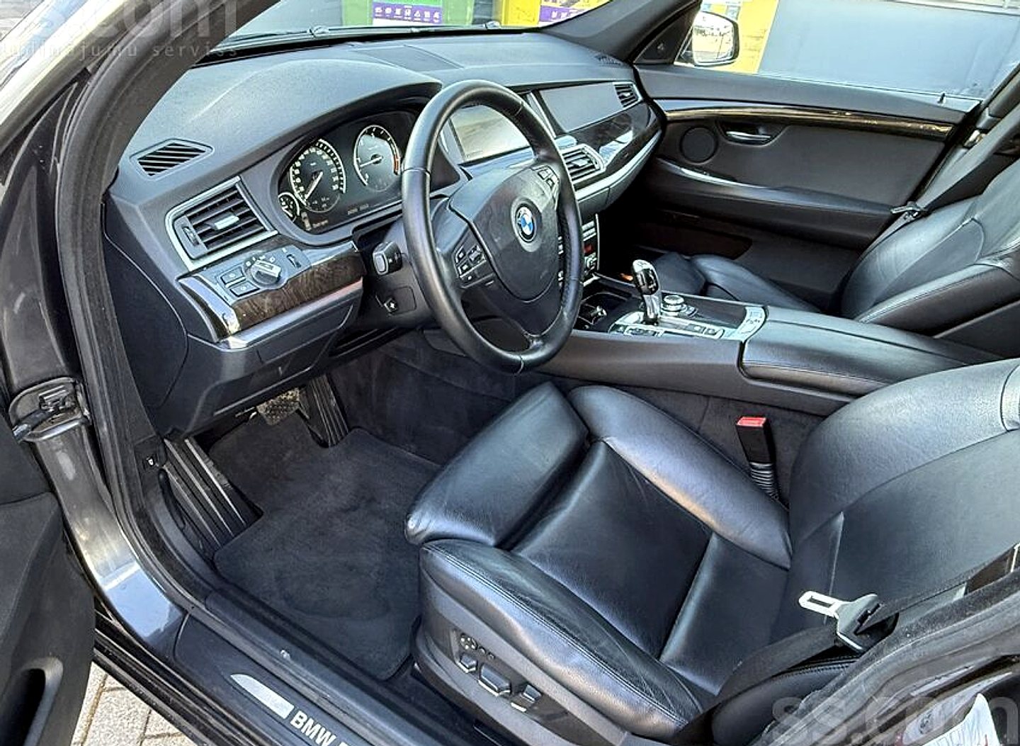 BMW 530 — foto 5