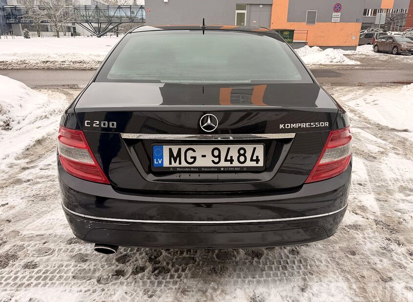 Mercedes-Benz C200 — foto 4