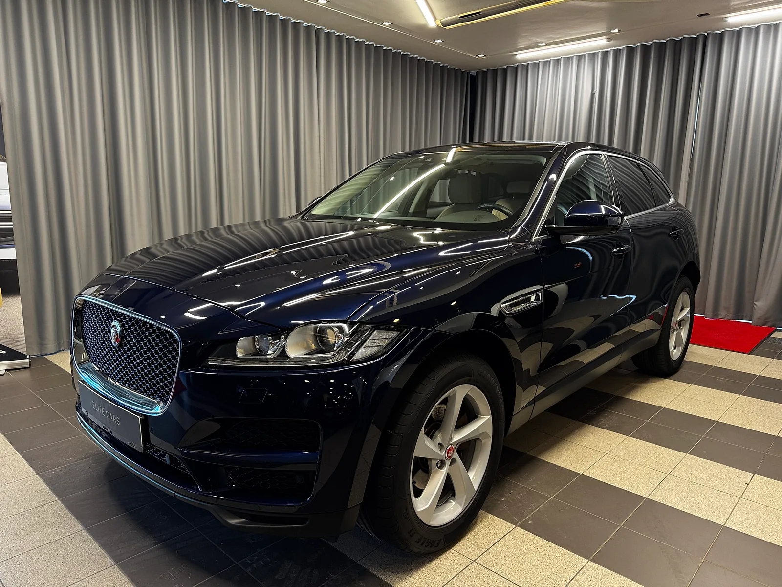 Jaguar F-pace, 2020. gads