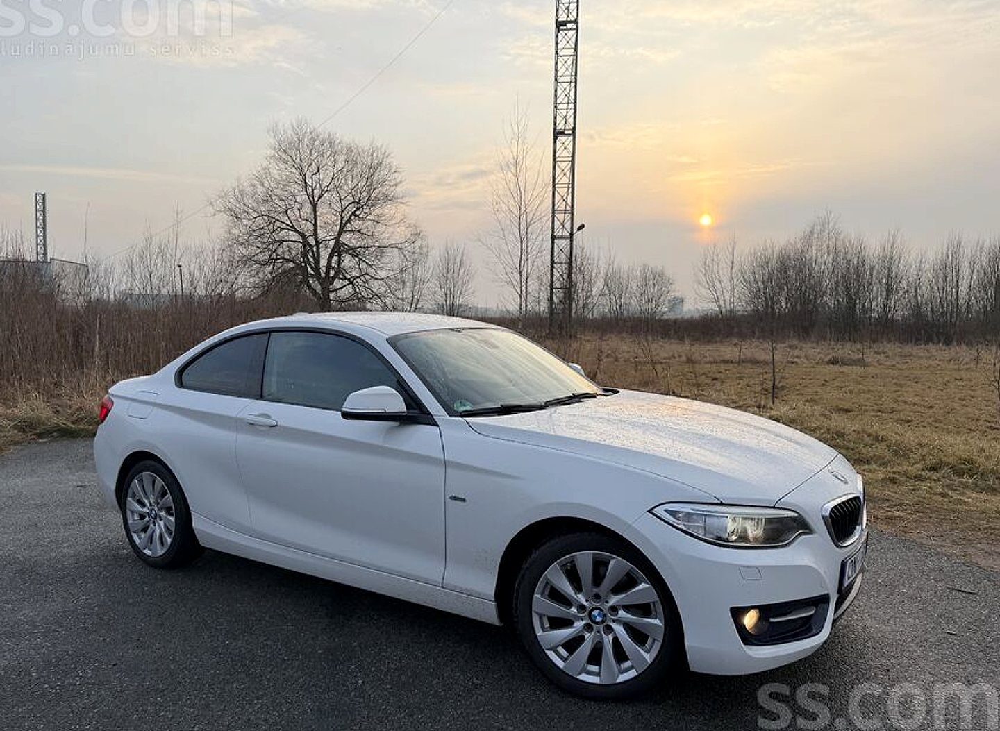 BMW 220 — foto 2