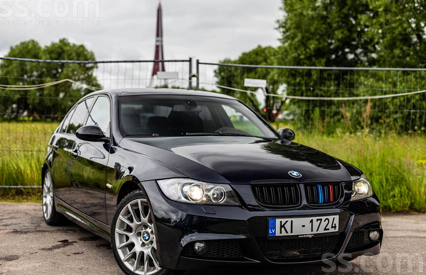 BMW 320 — foto 2