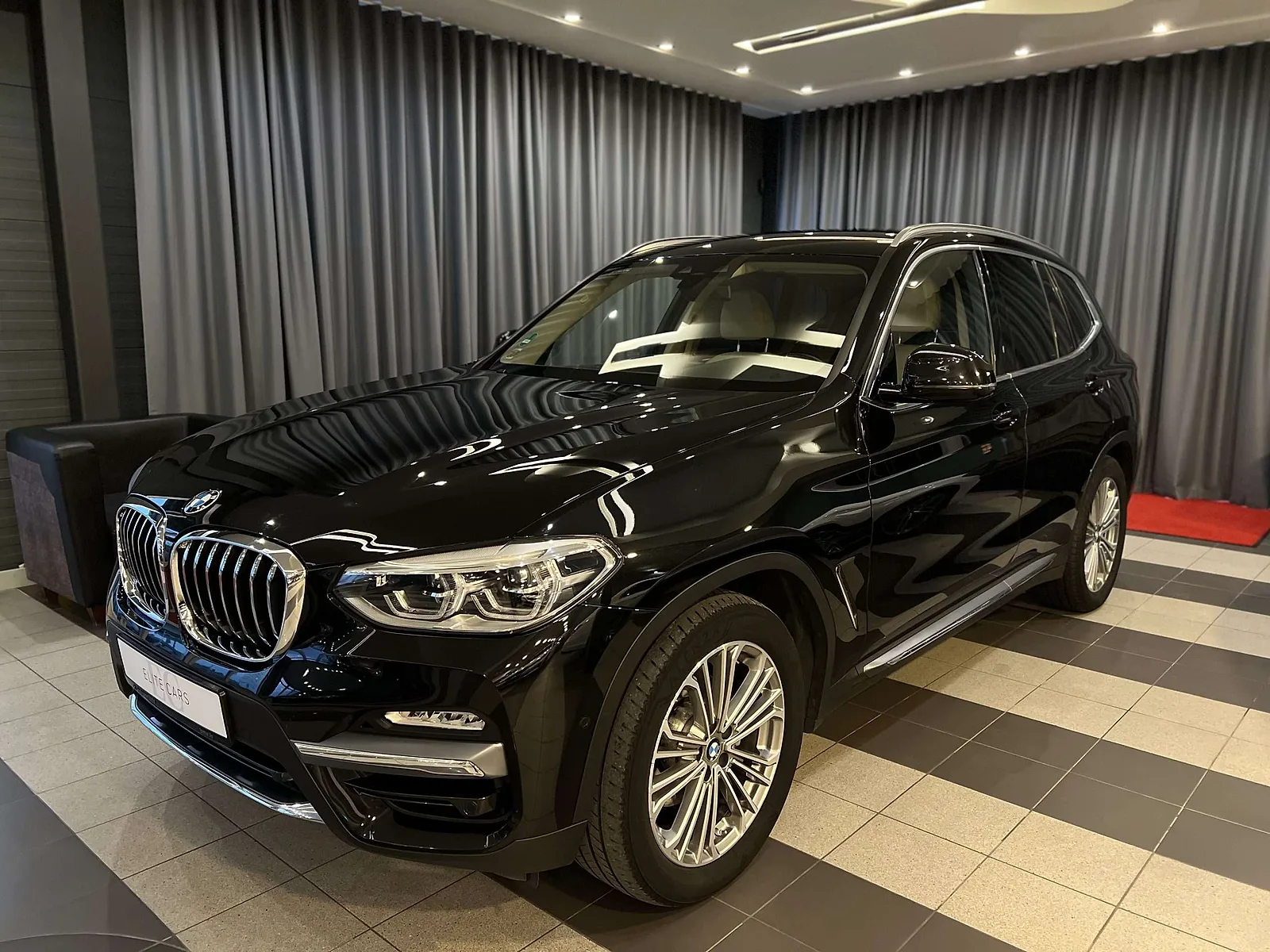 BMW X3 2.0i Luxury Line, 2019. gads