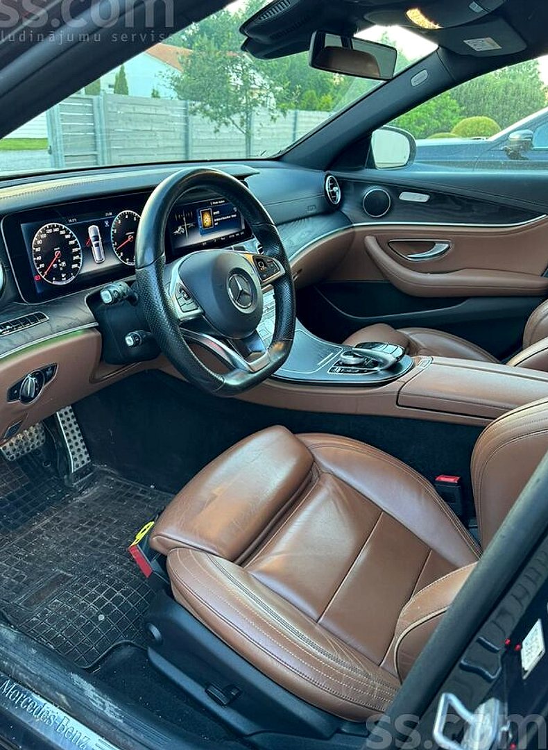 Mercedes-Benz E400 — foto 6