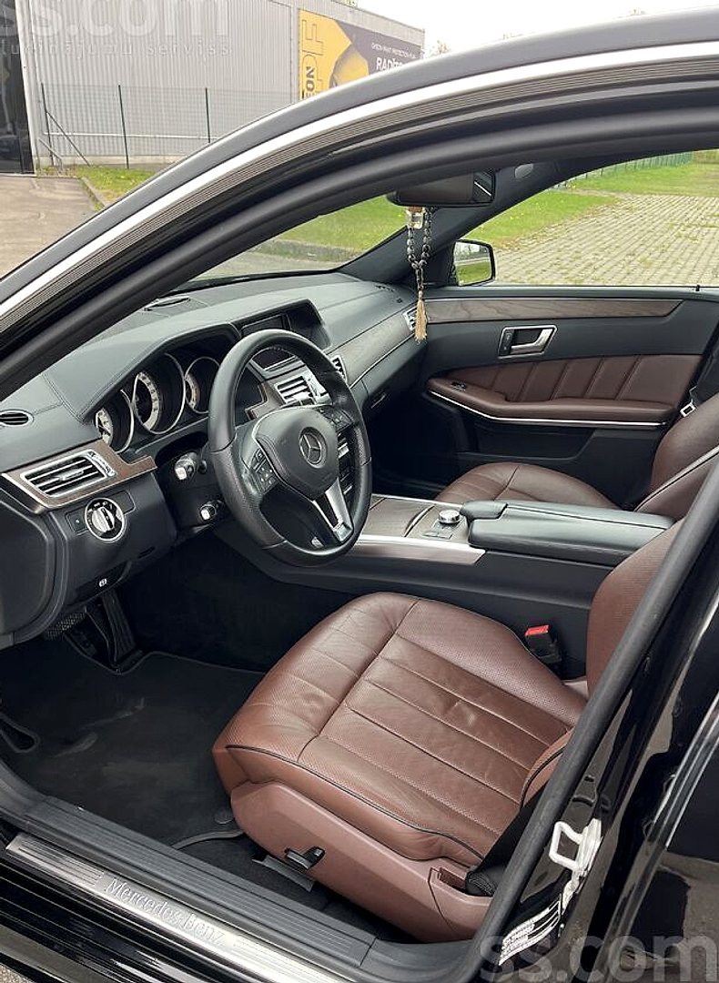 Mercedes-Benz E220 — foto 6