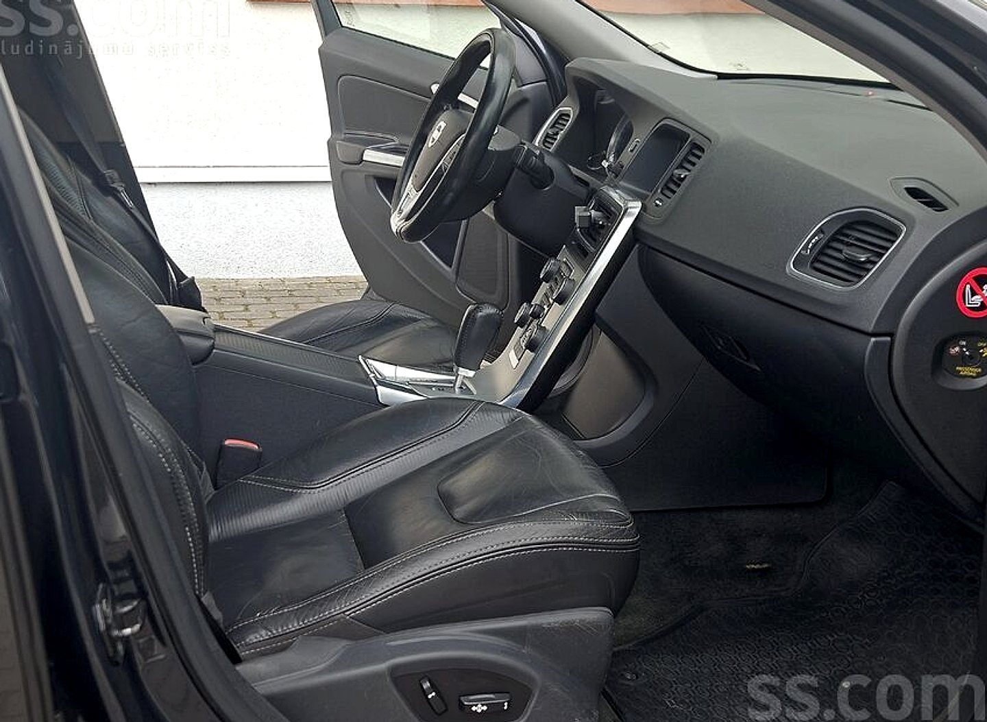 Volvo S60 — foto 6